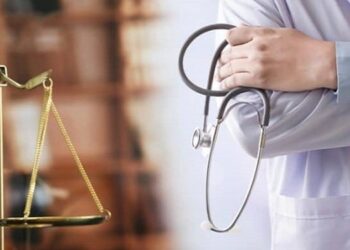 ۳۱ پزشک از طبابت محروم شدند