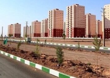 اصحاب فرهنگ و هنر برای ثبت نام در طرح نهضت ملی مسکن اقدام کنند