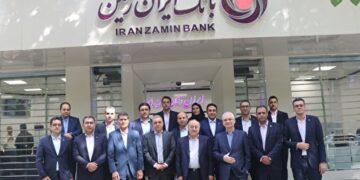 عملکرد کارکنان بانک ایران زمین در اوج