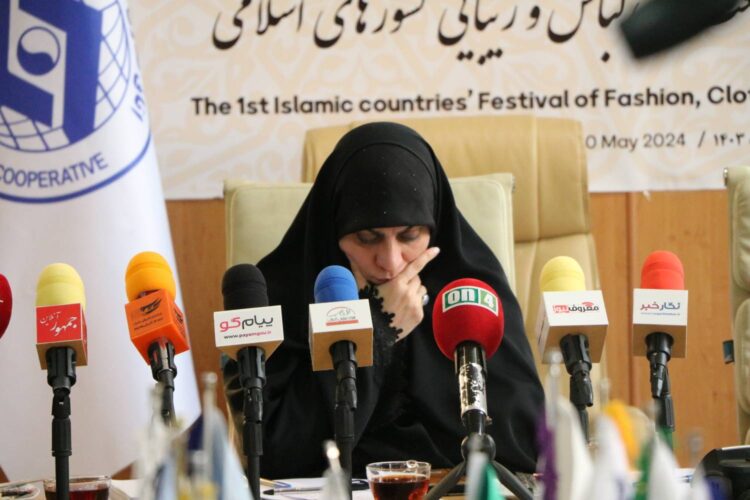 نقش موثر روابط بینالمللی در توسعه صنعت مد و لباس در کشورهای اسلامی