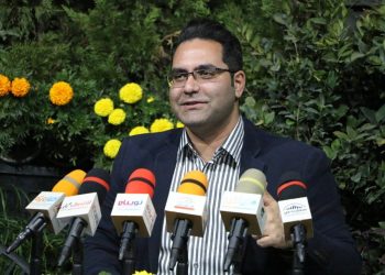 بازار گل در غرب تهران افتاح شد